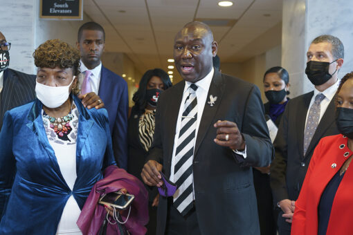 Sen. Tim Scott discusses police reform legislation with George Floyd’s brother, advocates