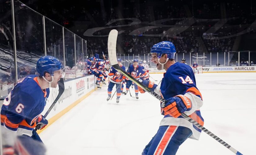 Ryan Pulock scores in OT, Islanders beat Rangers 3-2