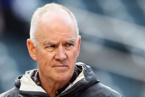 Alderson says some Mets hesitating to get shots