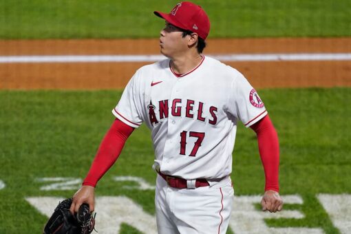 Ohtani’s 2-way play, Walsh’s HRs lead Angels past ChiSox 7-4