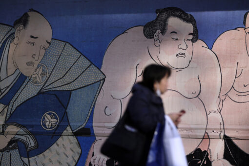 Sumo wrestler dies month after falling on head during bout