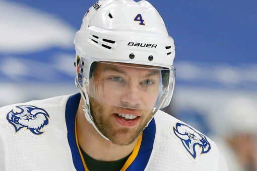 Bruins acquire Taylor Hall in trade with Sabres