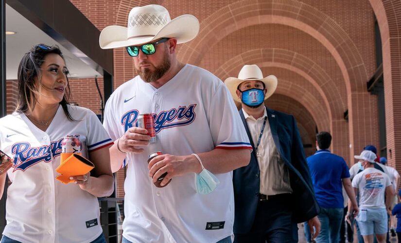 Texas Rangers fans pack Globe Life Park for team’s home-opener after capacity limits lifted