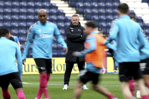 Rookie manager Wayne Rooney mired in relegation battle