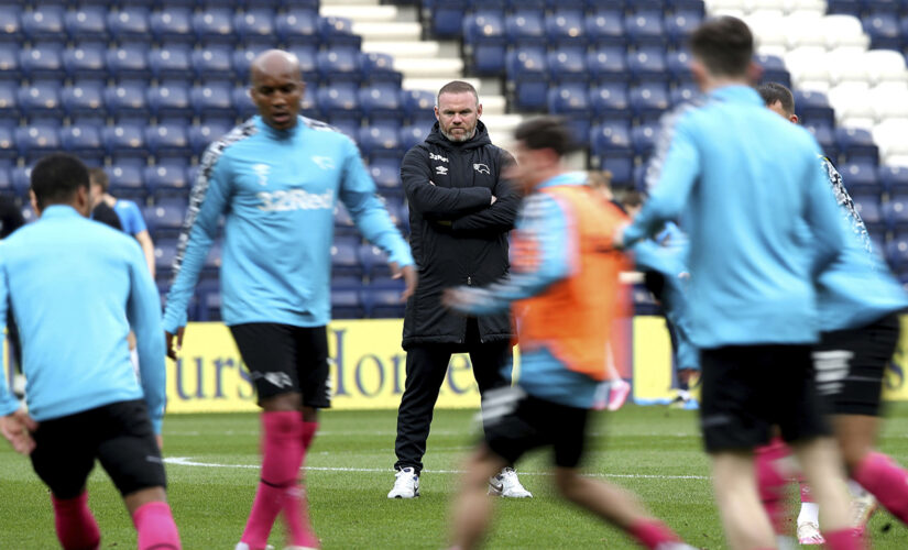 Rookie manager Wayne Rooney mired in relegation battle