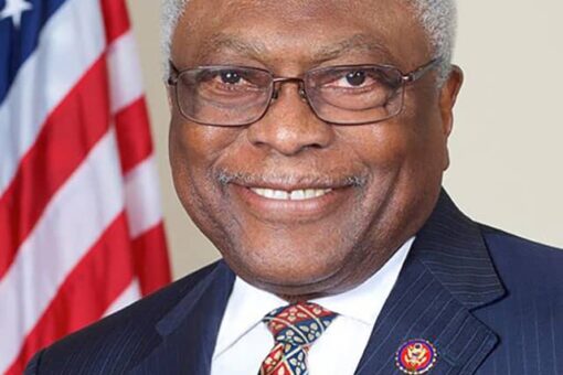 House fines Rep. Clyburn for failing to pass through metal detectors