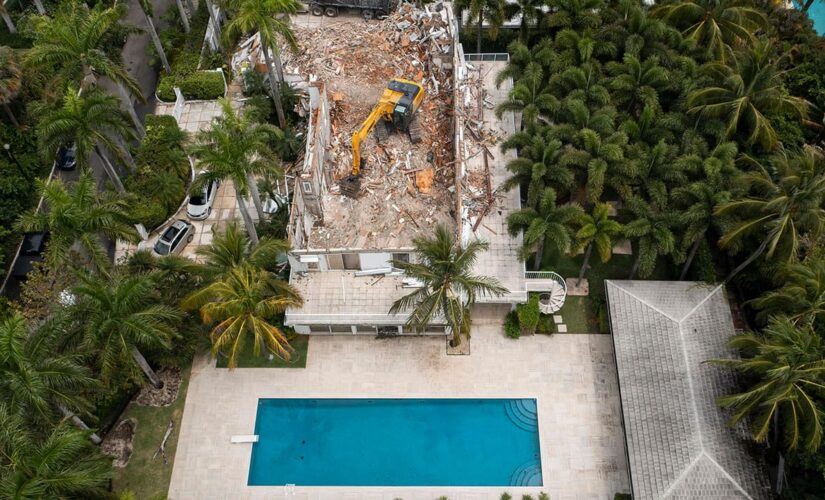 Jeffrey Epstein’s Palm Beach estate has been demolished