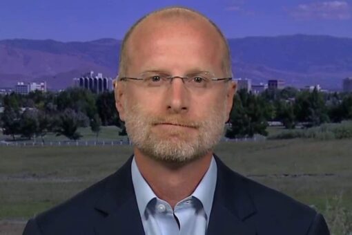 Democrats trying to turn FCC ‘into an arm of the DNC,’ commissioner warns