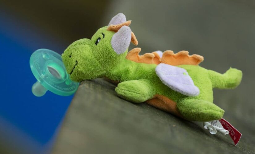 Oklahoma airport staff find a stuffed dragon and document its journey online