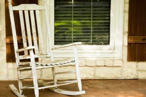 Miami homeowner gets sister, companion evicted from front porch after they squatted for 2 years