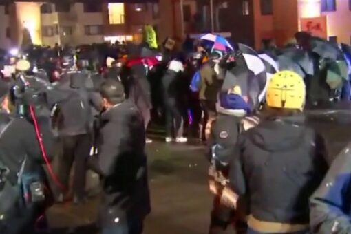 LIVE UPDATES: Minnesota protesters call for independent investigation as unrest over Daunte Wright continues