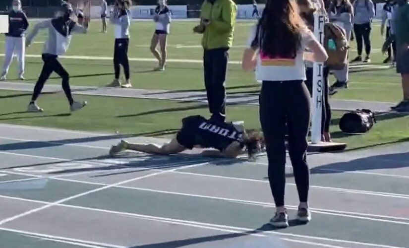 Oregon HS coach demands end to mask mandate after athlete collapses: ‘We’re talking about oxygen needs’