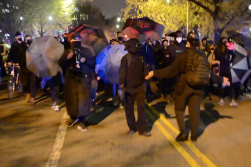 Daunte Wright protests: Crowd in Washington, DC, chants ‘burn the precinct to the ground,’ video shows