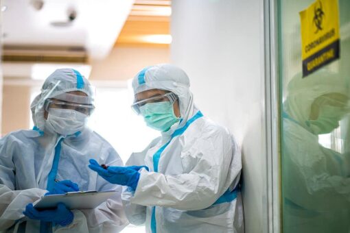 Amid pandemic stress, burnout, 3 in 10 health care workers consider leaving field