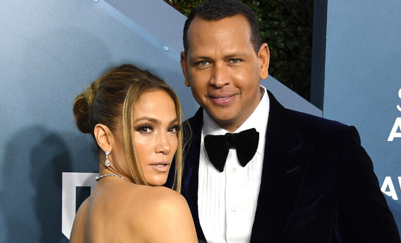 Alex Rodriguez shows off recent body transformation following Jennifer Lopez split: ‘Left the Dad-bod in 2020’