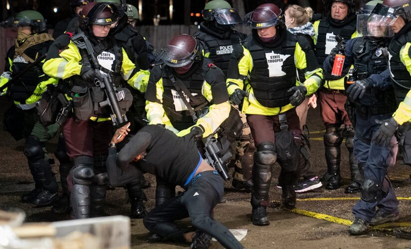 Protests erupt in Minnesota following Daunte Wright shooting