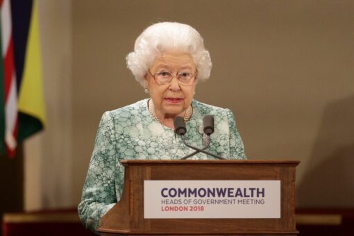 Queen Elizabeth ‘will never abdicate,’ source says: ‘She made that commitment in front of God’