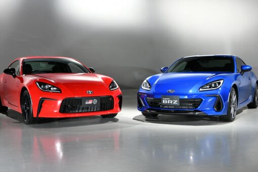 New Toyota GR 86 sports car revealed as Subaru twin