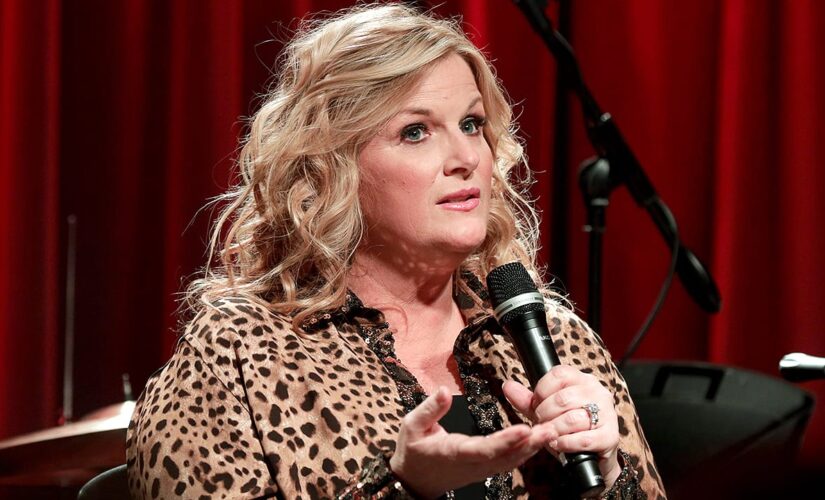 Trisha Yearwood posts make-up free selfie, opens up about aging: ‘I also have real days’