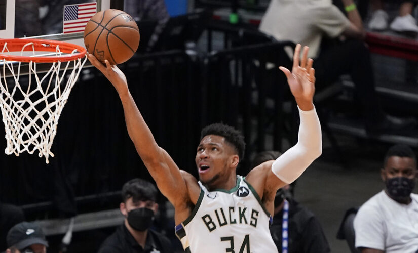 Bucks put Heat on brink, win 113-84 for 3-0 series lead