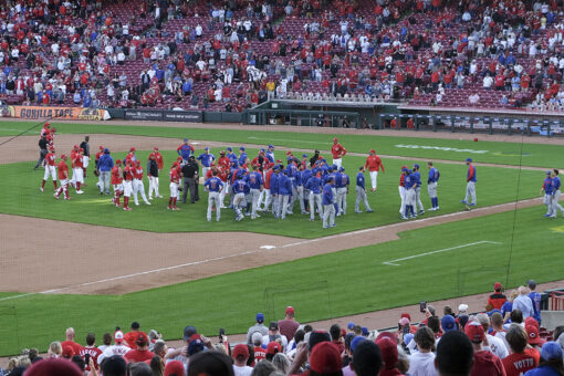 Hoerner delivers key hit, Cubs ‘pen stops Reds in 3-2 win