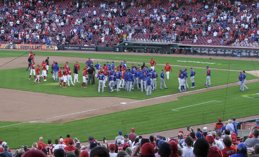 Hoerner delivers key hit, Cubs ‘pen stops Reds in 3-2 win