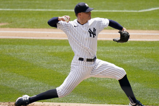 Kluber gets 100th win, Yankees sweep Tigers to reach .500