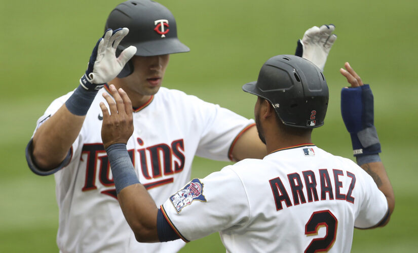 Twins score 7 in 3rd to back Berríos in 13-4 win over Royals