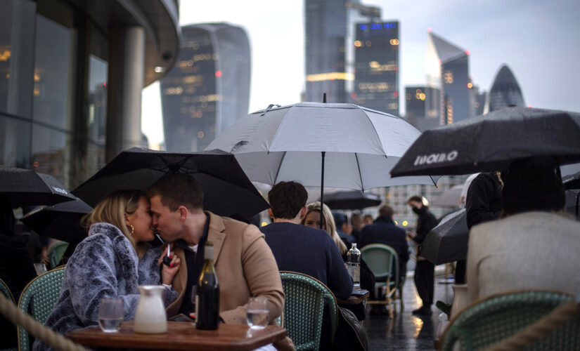 UK mask wearing, social distancing to be relaxed on June 21