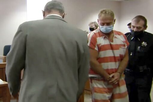 Suzanne Morphew’s friends, family beg husband Barry to confess, share location of remains