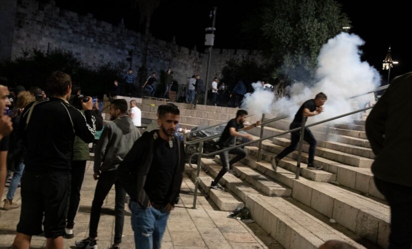 Palestinians, Israel police clash at Al-Aqsa mosque; dozens hurt