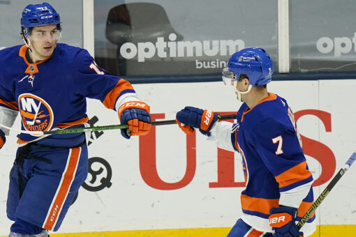 Nelson scores 2 as Islanders beat Devils 5-1 in home finale