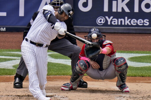 Stanton lifts Yanks to 2nd straight walk-off over Nats, 3-2