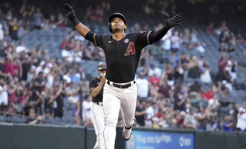Escobar has 2 HRs, 7 RBIs as D-backs rout Nationals 11-4