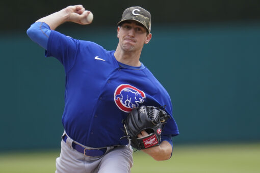 Hendricks takes shutout into 9th, Cubs beat Tigers 5-1