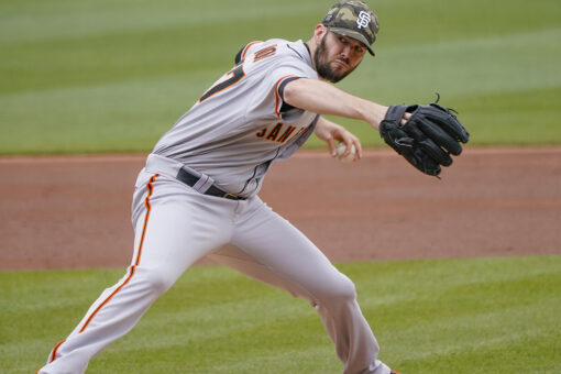 Wood improves to 5-0, Yastrzemski HR as Giants beat Pirates
