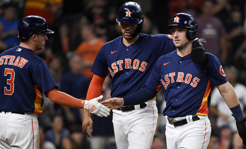 Four-run eighth sends Astros past Rangers, 6-2