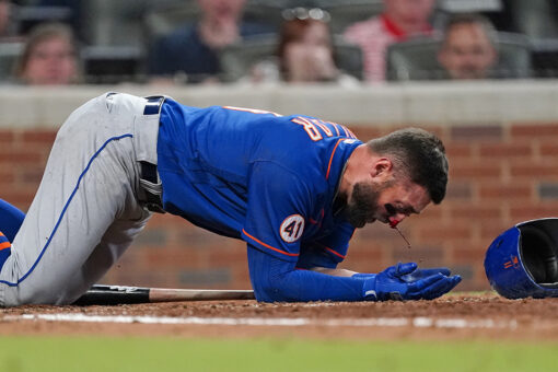 Mets’ Kevin Pillar gets hit in the face by a pitch, social media reacts to scary scene