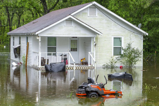 Flood threats turn deadly for states along Gulf Coast