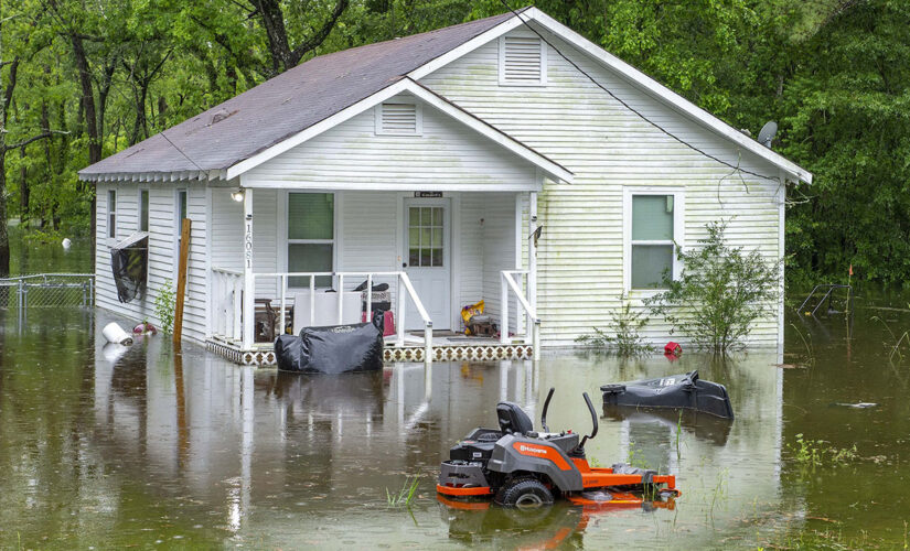 Flood threats turn deadly for states along Gulf Coast