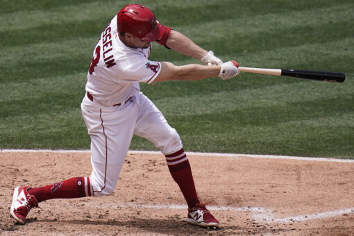 Gosselin hits Angels past Twins 7-1 in doubleheader opener