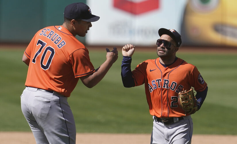 Maldonado’s 3 RBIs lead Astros over A’s 8-4 and into 1st