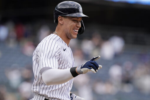 Judge walk-off walk lifts Yanks over Chisox, 6th win in row