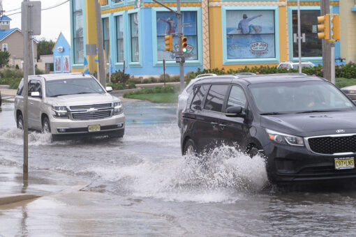 Eastern US to face severe thunderstorm and flooding threats for Memorial Day weekend