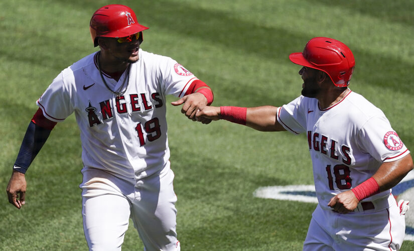 Ward’s 3-run homer, 5 RBIs lead Angels over Rangers 9-8