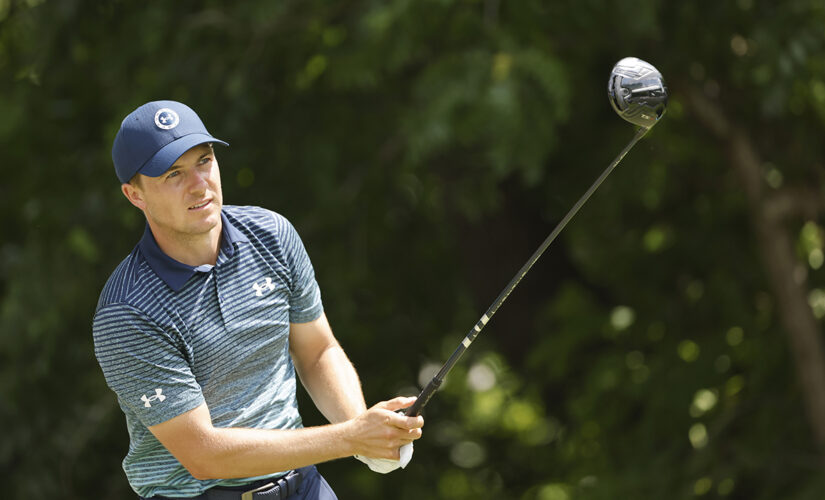 Spieth, Garcia open with 63s at Colonial; Mickelson 10 back