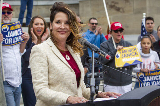 Idaho lieutenant governor bans mask mandates while governor’s away