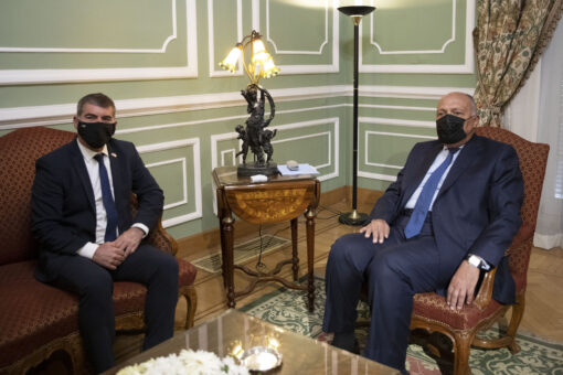 Israel, Egypt talk truce with Hamas, rebuilding Gaza Strip