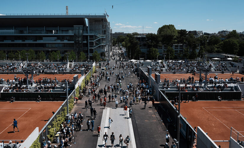 More fans, May weather: 2021 French Open is closer to normal