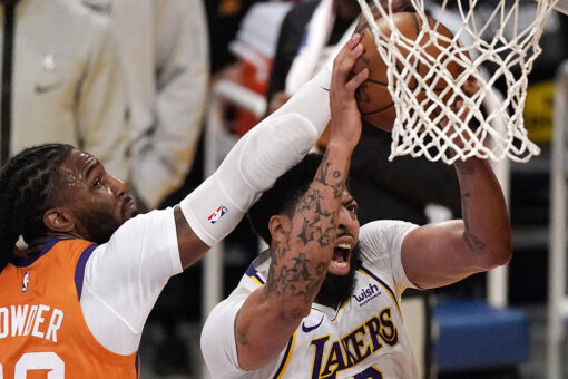 Anthony Davis done at halftime, Caldwell-Pope out for Lakers in Gm 4